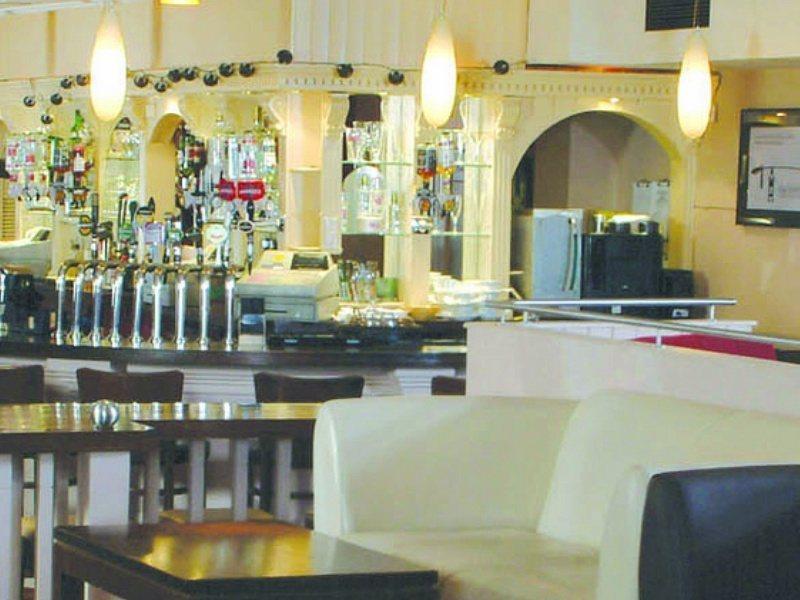 Abberley Court Hotel タラ エクステリア 写真